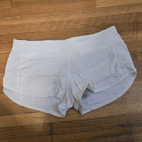 Lululemon Athletica White Speed Up Shorts - Picture 1 of 3